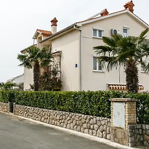 3* Vendégház Apartmani Cvelic